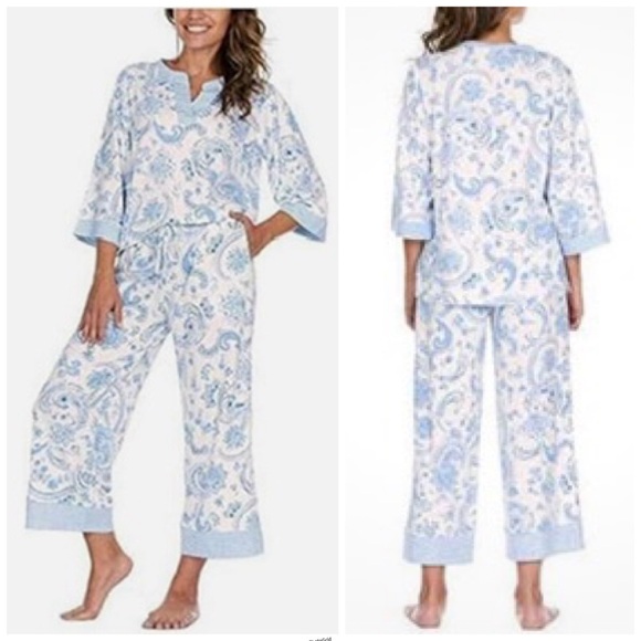 Flora Nikrooz Pajama Set in Blue and Cream 2-Piece Printed Crop Pant - Picture 1 of 11